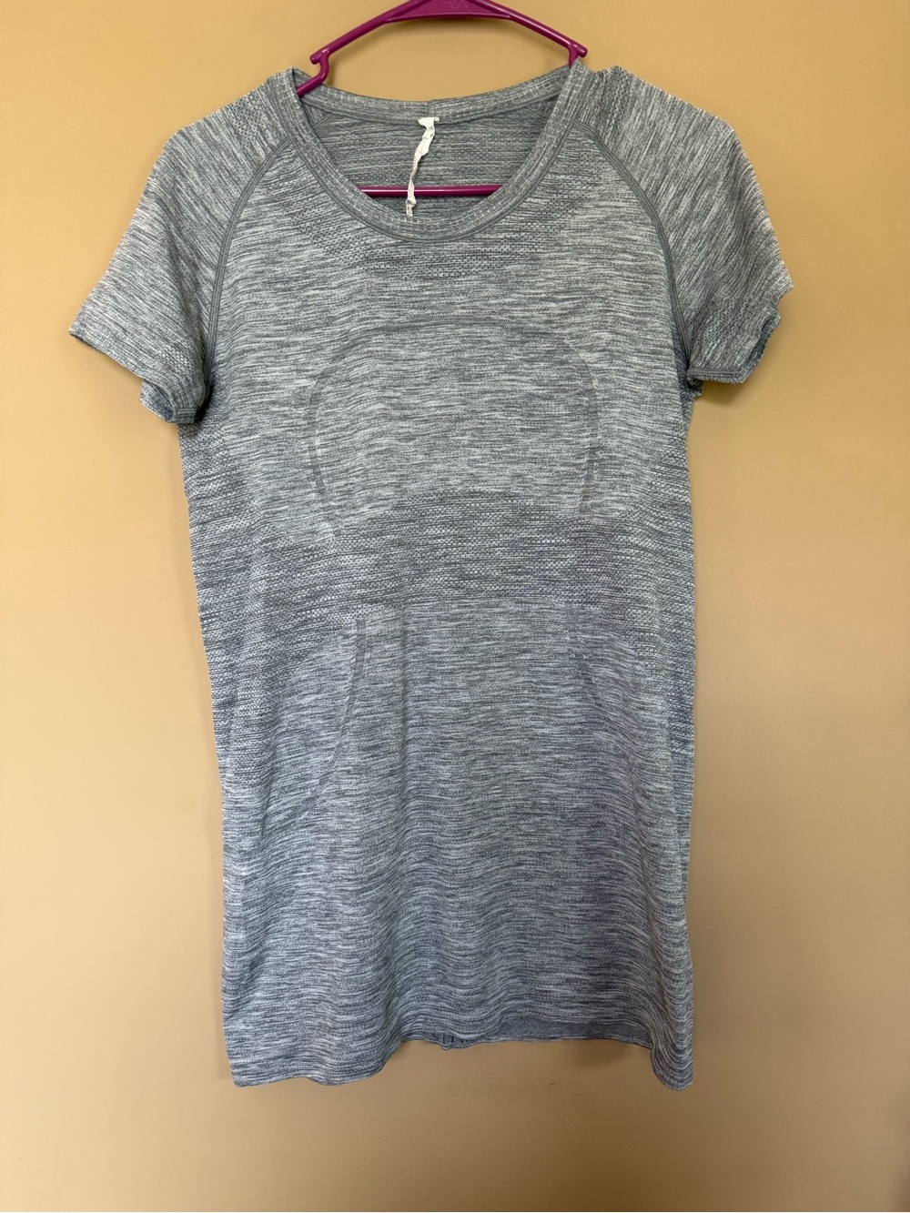 lululemon athletica Swifty Tech Heathered Light Gray Short Sleeve Shirt